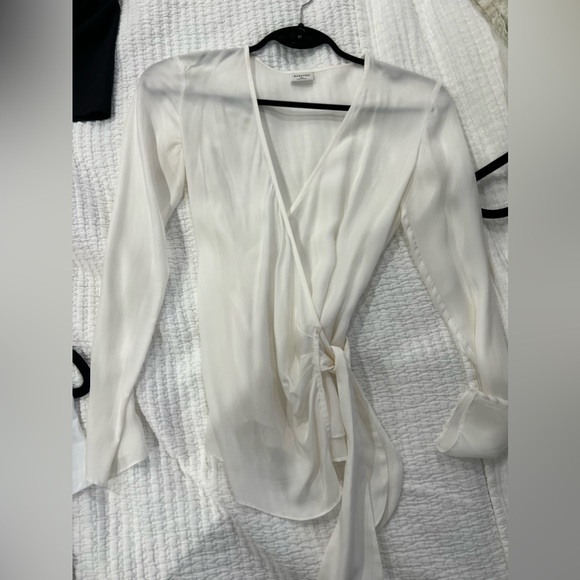 Aritzia Wren Blouse white XXS - Picture 3 of 7